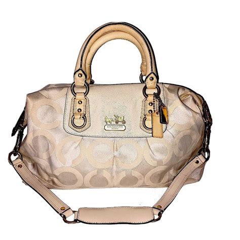 coach 12943 fake